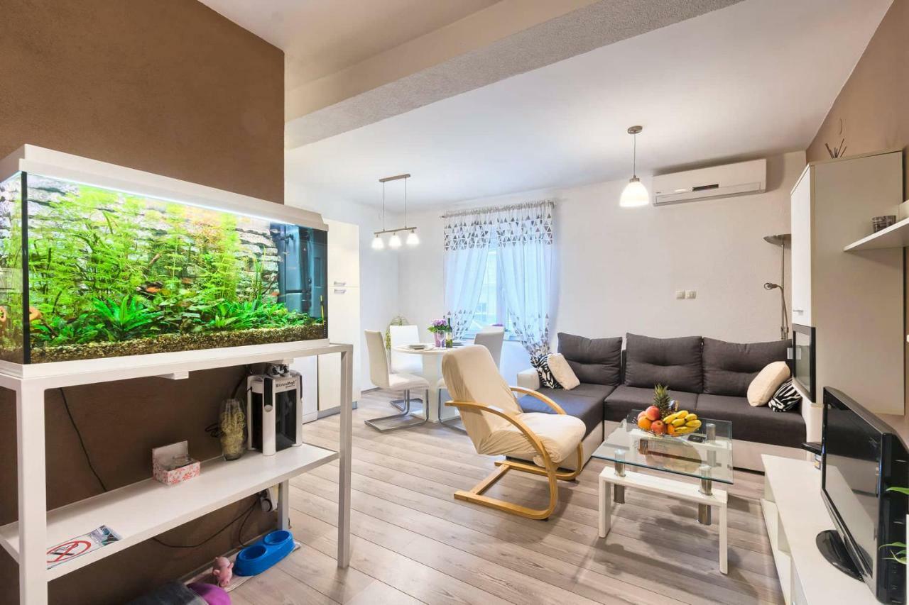 Mario'S Place Пула Экстерьер фото
